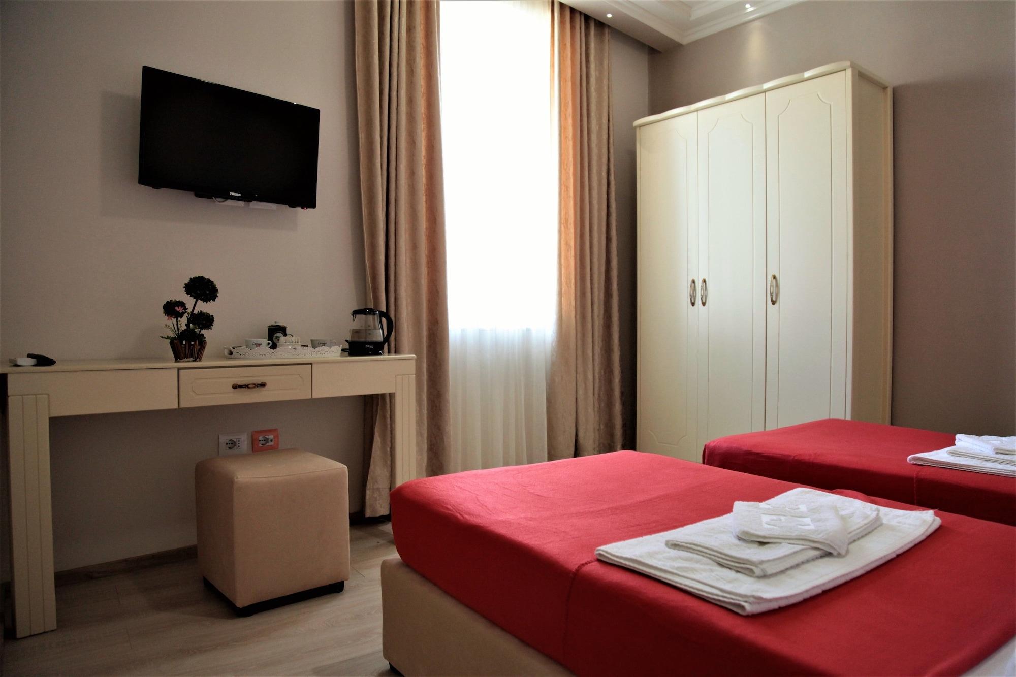 Veliera 4*