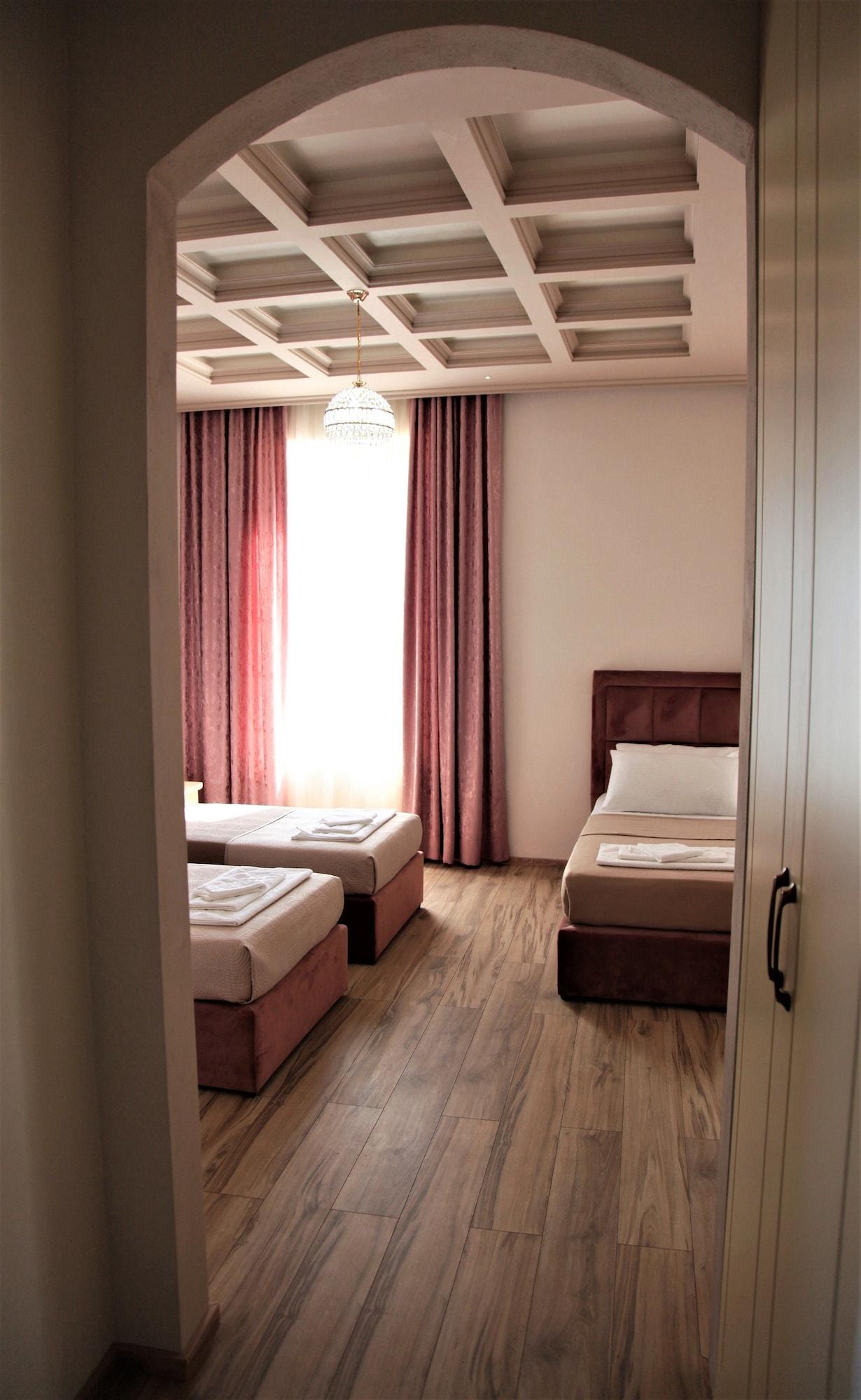 Veliera Hotel 4*