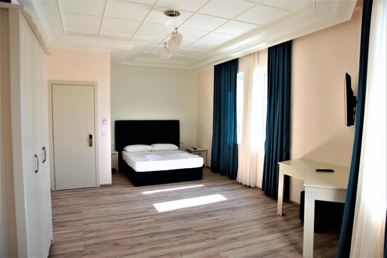 Hotel Veliera